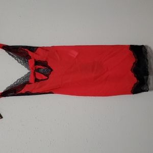 Womans intimates Victoria Secret , Adore Me , H&M